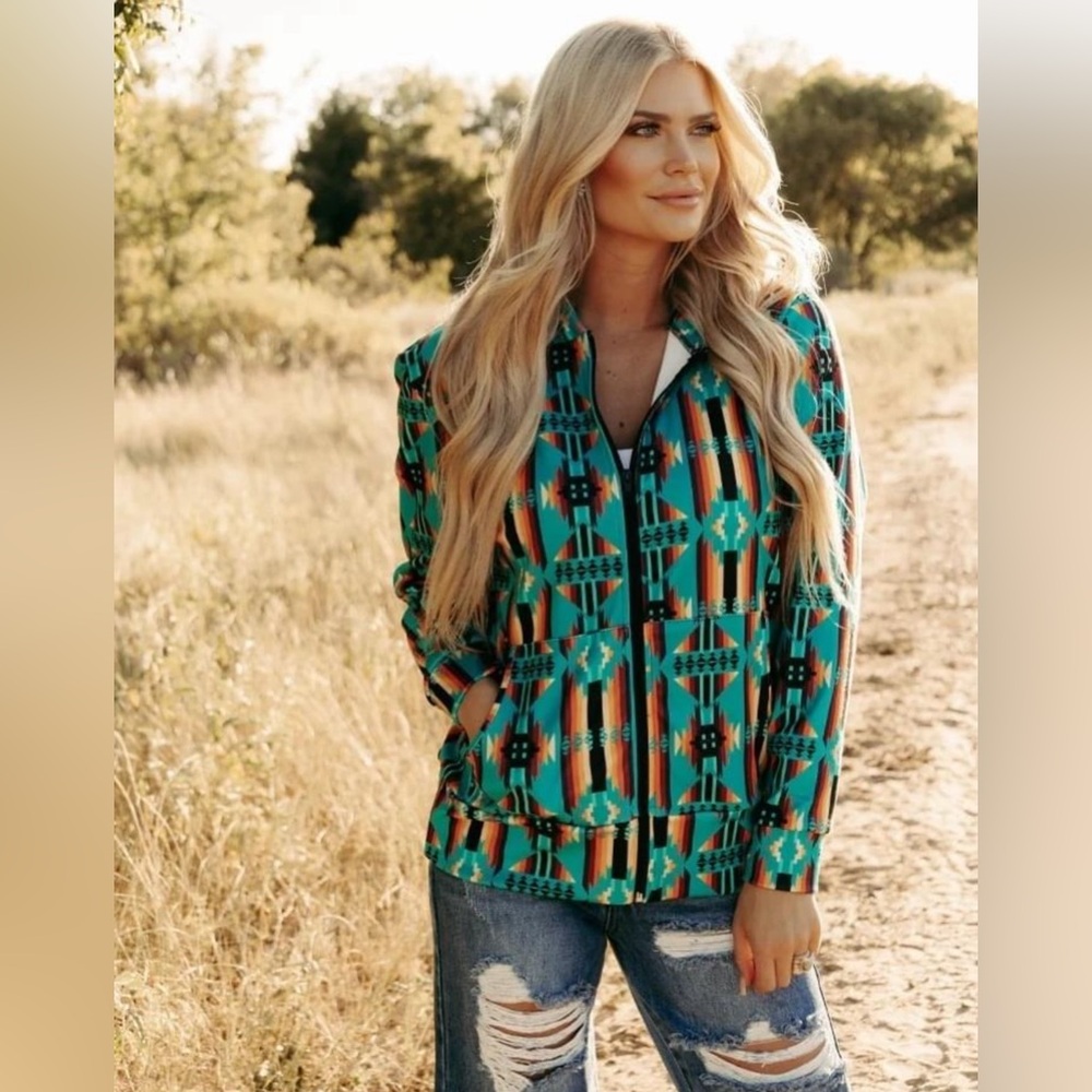 NWT STERLING KREEK TURQUOISE AZTEC PRINT HOODIE (S)